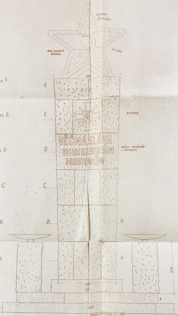 Návrhy architekta Karla Beneše na pomník dukelským hrdinům (1946), jenž měl být instalován v Aši /Muzeum Aš