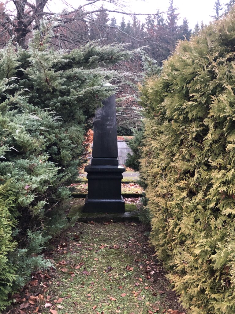 Pomník padlým z roku 1968 (už opět bez hvězdy), 2025 /foto autorů