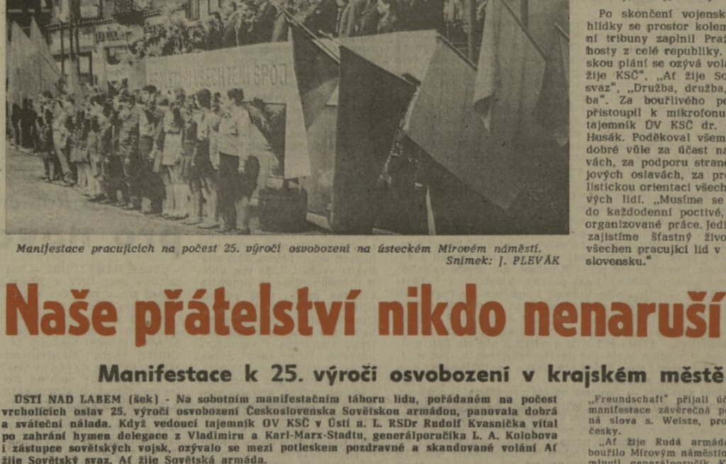Oslavy osvobození v Ústí nad Labem v roce 1970 za účasti sovětských vojsk jako manifestace československo-sovětského přátelství /Průboj, deník Severočeského KV KSČ 11. 5. 1970