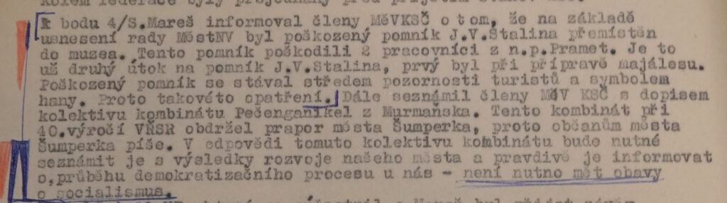 Po několika anonymech a atacích nakonec změnili zástupci města názor a sochu Stalina odklidili. Zápis z jednání MV KSČ, 22. 7. 1968 /Státní okresní archiv Šumperk