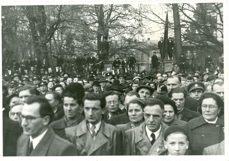 Odhalení pomníku Stalina v Šumperku v prosinci 1951 /Vlastivědné muzeum v Šumperku