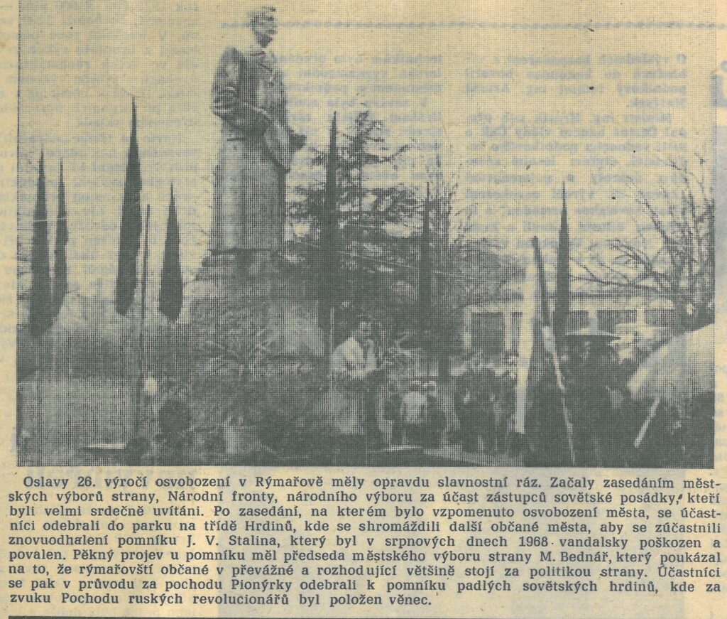 Reinstalace pomníku Stalina v rámci oslav osvobození v květnu 1971 /Vpřed, týdeník OV KSČ a ONV Bruntál 13. 5. 1971